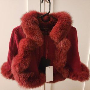 Brand new MAXMARA CASHMERE cape with real fox fur